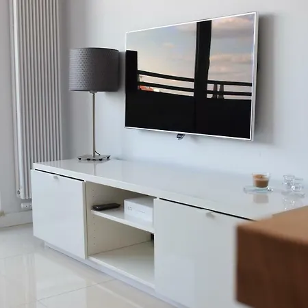 Апартаменты White Luxury Old Town *